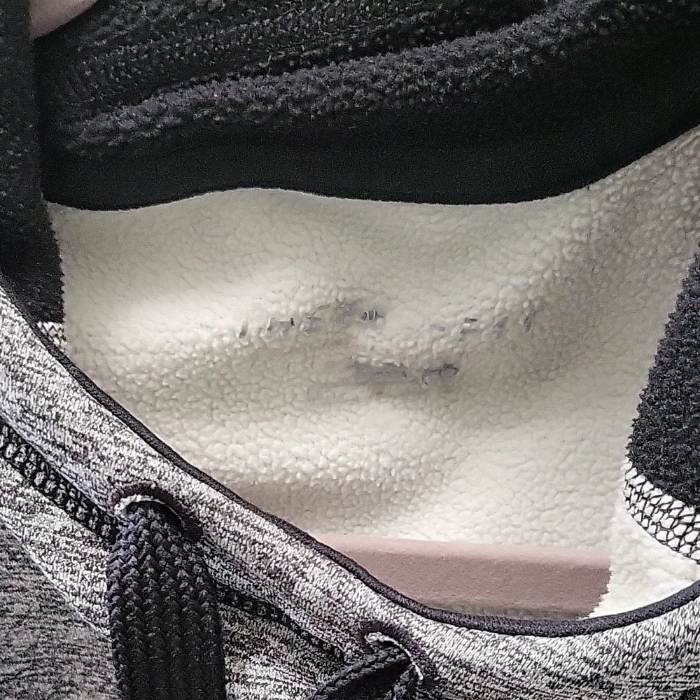 Nike Black and Gray Therma Fit Hoodie Womens Size Medium - Picture 9 of 11